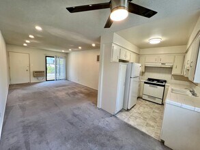 3510 Clarington Ave, Unit 04 in Los Angeles, CA - Building Photo - Building Photo