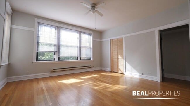 property at 721 W Barry Ave