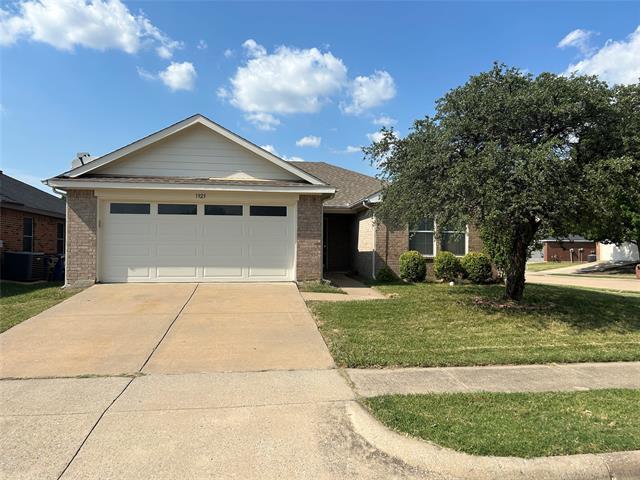 property at 1925 Livingston Ln