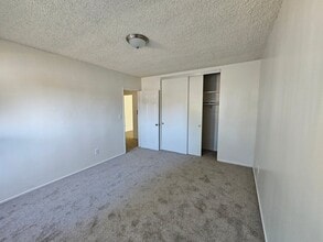 2232 E Lenita Ln, Unit K in Santa Ana, CA - Building Photo - Building Photo