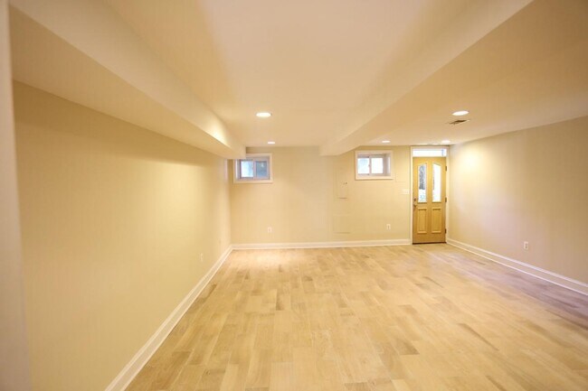 726 Quincy St NW, Unit #B in Washington, DC - Building Photo - Building Photo