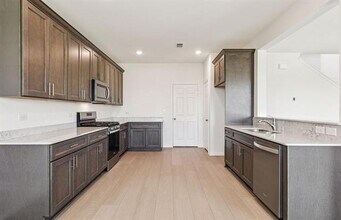 2427 Roundstone Wy in Princeton, TX - Building Photo - Building Photo