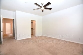 40402 Calle Real in Murrieta, CA - Building Photo - Building Photo