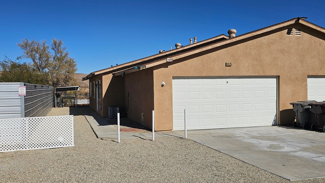 61478 Desert Air Rd-Unit -B in Joshua Tree, CA - Building Photo