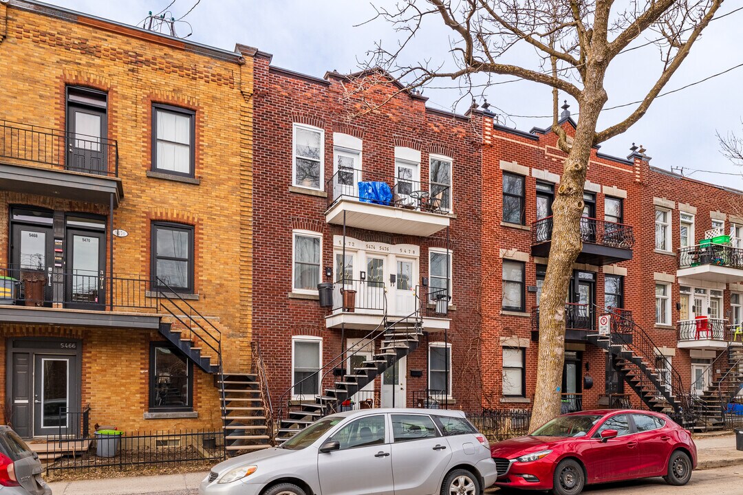5472-5482 3E Av in Montréal, QC - Building Photo