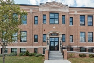 The Saunders School Apartments