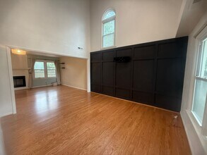 912 Park Landing Ct in Virginia Beach, VA - Foto de edificio - Building Photo