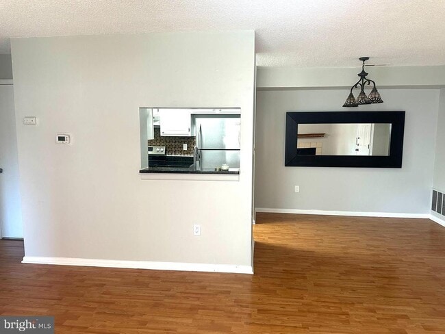 4901 Ravens Crest Dr in Plainsboro, NJ - Building Photo - Building Photo