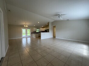 6221 Marcum St in Englewood, FL - Foto de edificio - Building Photo