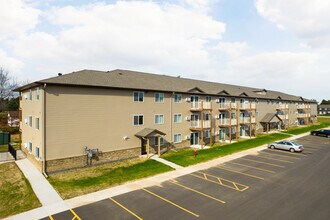 The Sands Luxury Apartments in Tomah, WI - Foto de edificio - Building Photo