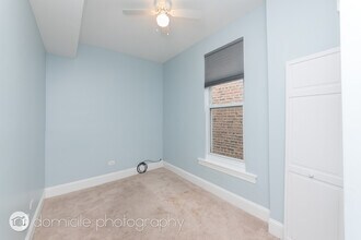 2005 W Race Ave, Unit 2 in Chicago, IL - Building Photo - Building Photo