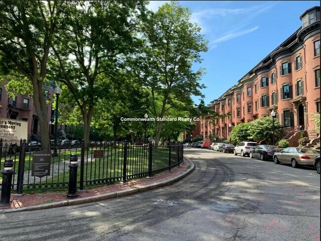 3 Worcester Sq, Unit 3