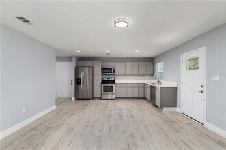 211 N Bradford Ave in Tampa, FL - Building Photo - Building Photo