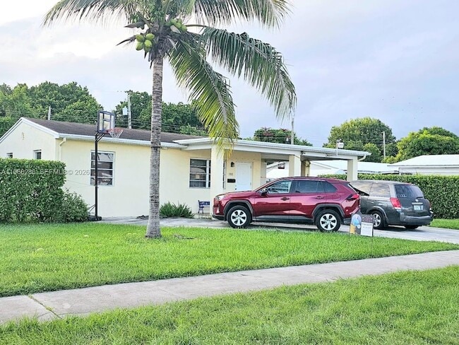 property at 1000 NE 13th Ave