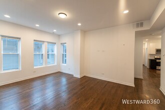 1339 W Early Ave in Chicago, IL - Building Photo - Building Photo