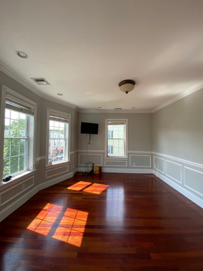 613 Dorchester Ave, Unit 3