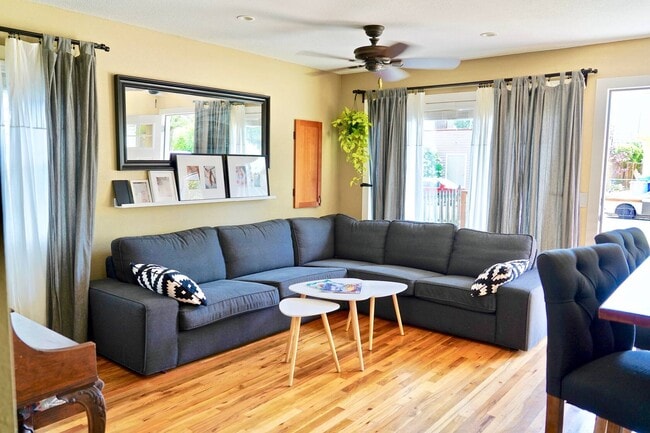 4404 SE 63rd Ave in Portland, OR - Building Photo - Building Photo