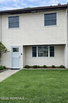 2604 Dogwood Ct in Hamilton, NJ - Building Photo