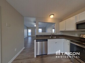 2744 Fairstone Ave in Charlotte, NC - Building Photo - Building Photo