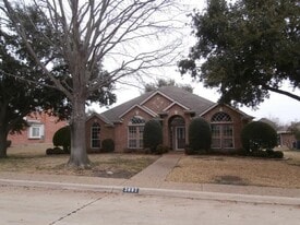 3007 Oak Dr in Rockwall, TX - Building Photo