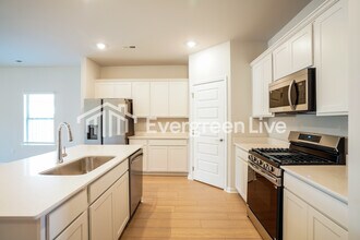 228 Exeter St in Huntsville, AL - Building Photo - Building Photo