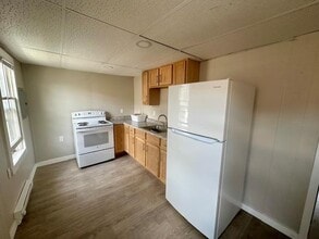 1404 W Jackson St in Ottawa, IL - Foto de edificio - Building Photo