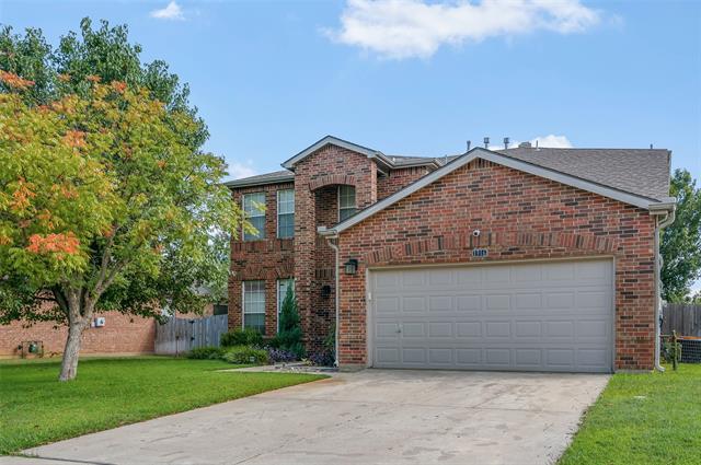 1316 White Dove Ln in Denton, TX - Foto de edificio