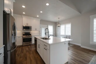 316 S 380 in Kamas, UT - Building Photo - Building Photo