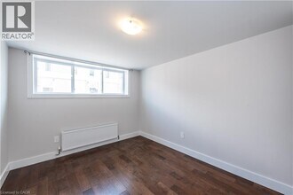 35 Niagara St in St Catharines, ON - Building Photo - Building Photo