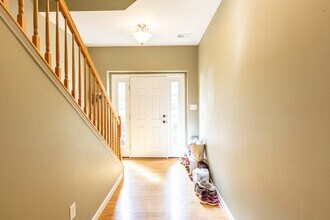 703 Rainier Rd in Charlottesville, VA - Building Photo - Building Photo