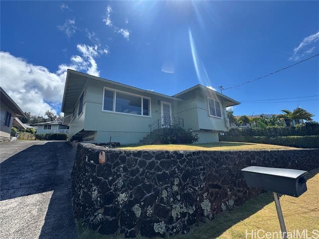 property at 1654 Quincy Pl