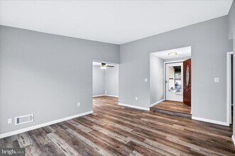 6901 Vantage Dr in Alexandria, VA - Building Photo - Building Photo