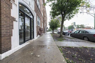 1735 W 79th St 7906-10 S Hermitage Chicago, IL 60620 in Chicago, IL - Building Photo - Building Photo