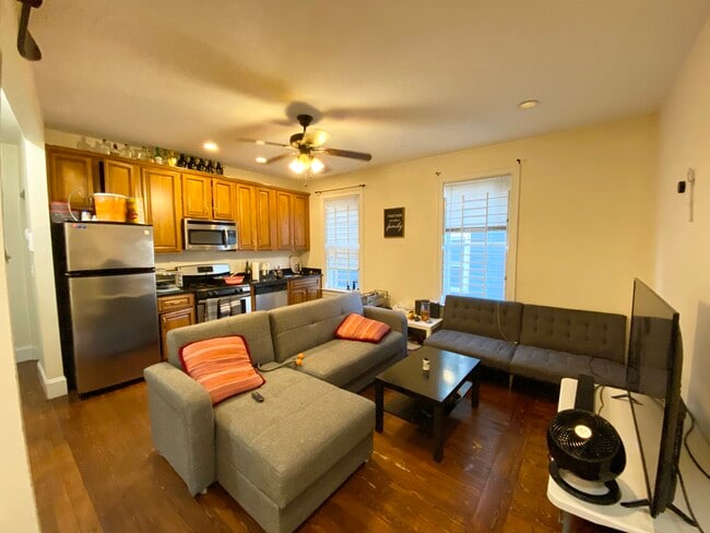 178 Hillside St, Unit 1