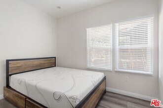 1460 W 22nd St in Los Angeles, CA - Building Photo - Building Photo