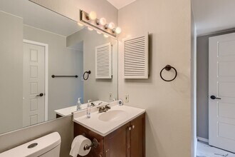 4400 S Quebec St in Denver, CO - Building Photo - Building Photo