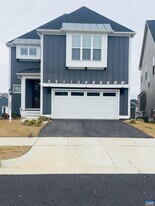 3259 Thicket Run Dr in Charlottesville, VA - Building Photo