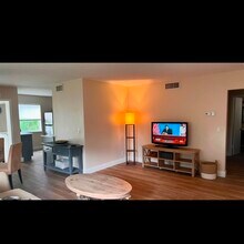 28 Colonial Club Dr, Unit 101 in Boynton Beach, FL - Building Photo - Building Photo