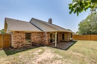 7105 Forestview Dr in Arlington, TX - Building Photo - Building Photo