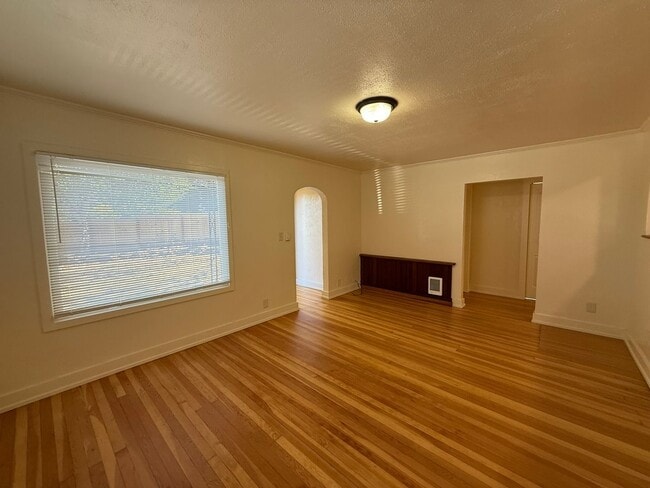 1133 McLean Blvd in Eugene, OR - Building Photo - Building Photo