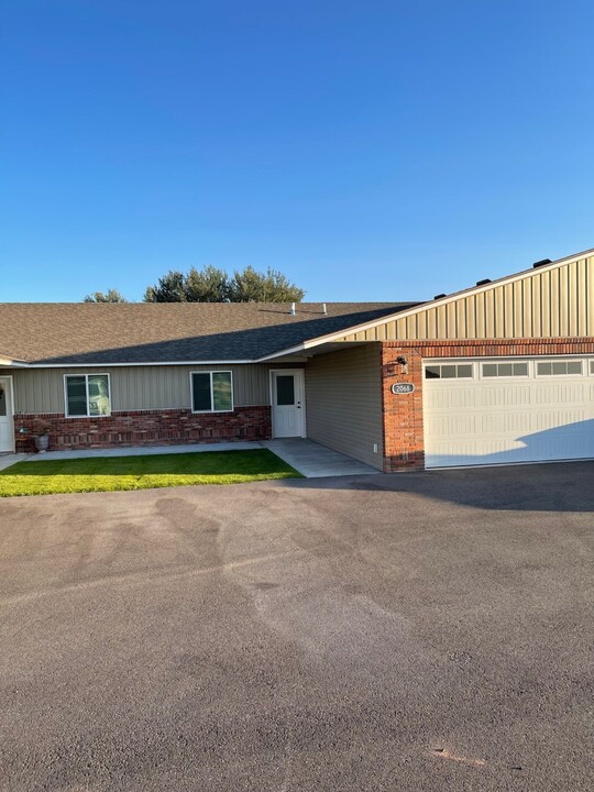 2068 E Olympic Ave, Unit 2068 in Idaho Falls, ID - Building Photo