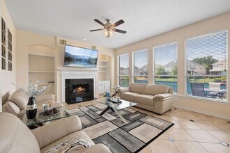 14222 Ingham Ct in Sugar Land, TX - Building Photo - Building Photo