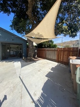 71 Comstock Dr in Ventura, CA - Foto de edificio - Building Photo