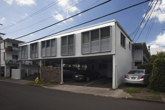 1720 Poki St in Honolulu, HI - Building Photo - Building Photo