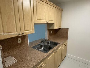 5505 NW 7th St in Miami, FL - Building Photo - Building Photo