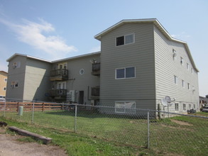 12 Plex in Gillette, WY - Building Photo - Building Photo