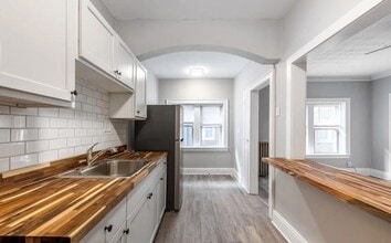 Clifton Lake Apartments in Cleveland, OH - Building Photo - Building Photo