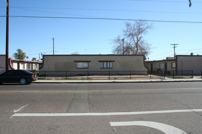 4817 N 37th Ave in Phoenix, AZ - Building Photo - Building Photo