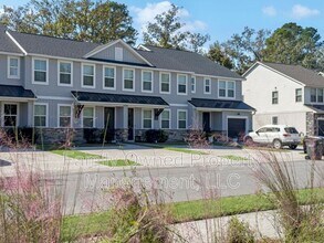 7785 Park Gate Dr in North Charleston, SC - Building Photo - Building Photo