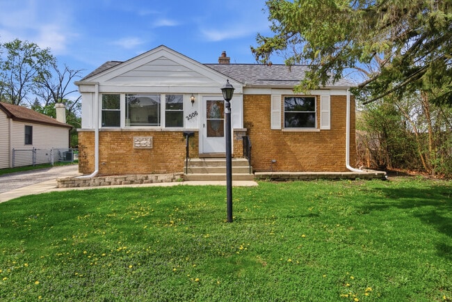 property at 2506 Rusty Dr